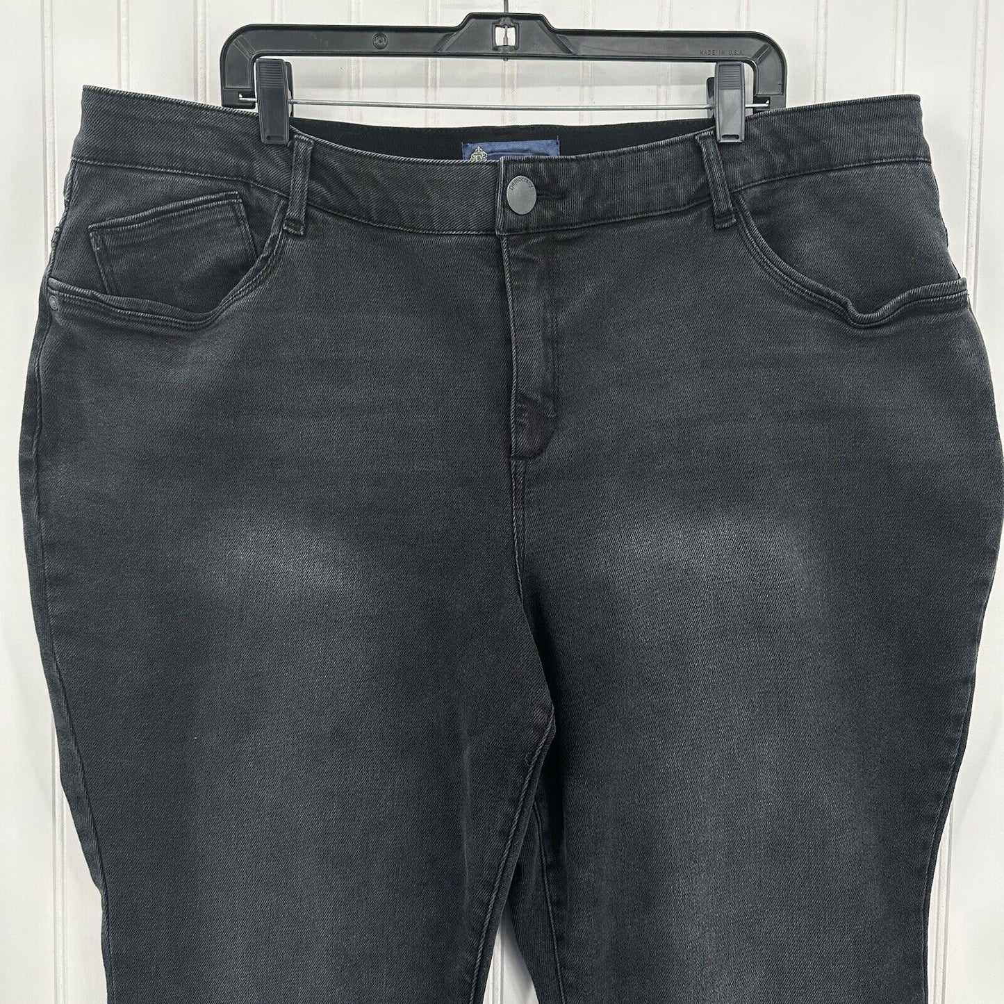 Democracy Jeans 22W Ab Solution Barely Bootcut Crop Faded Black Denim Booty Lift