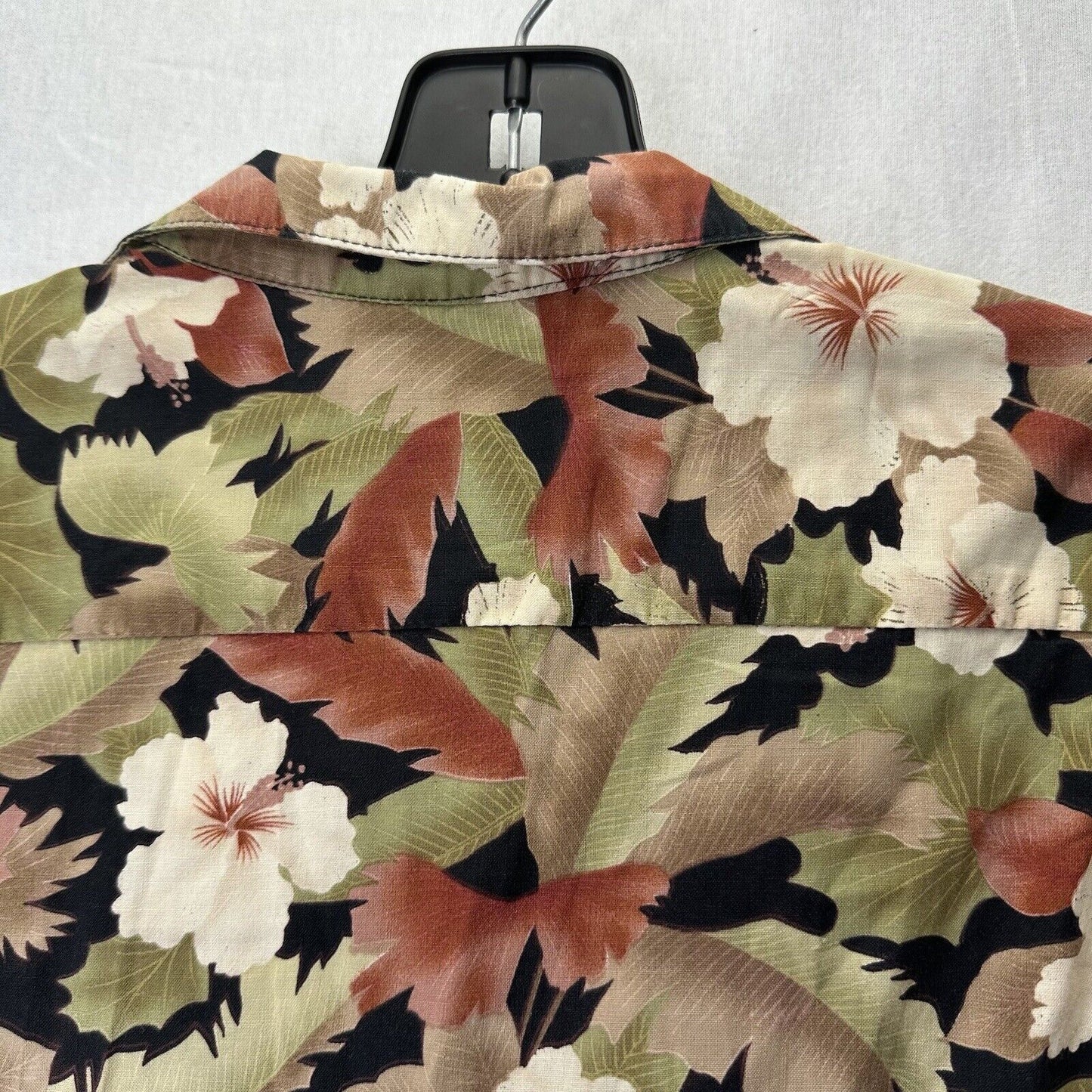 Hilo Hattie Shirt Mens Large Floral Vintage Hawaiian Button Up Tropical USA