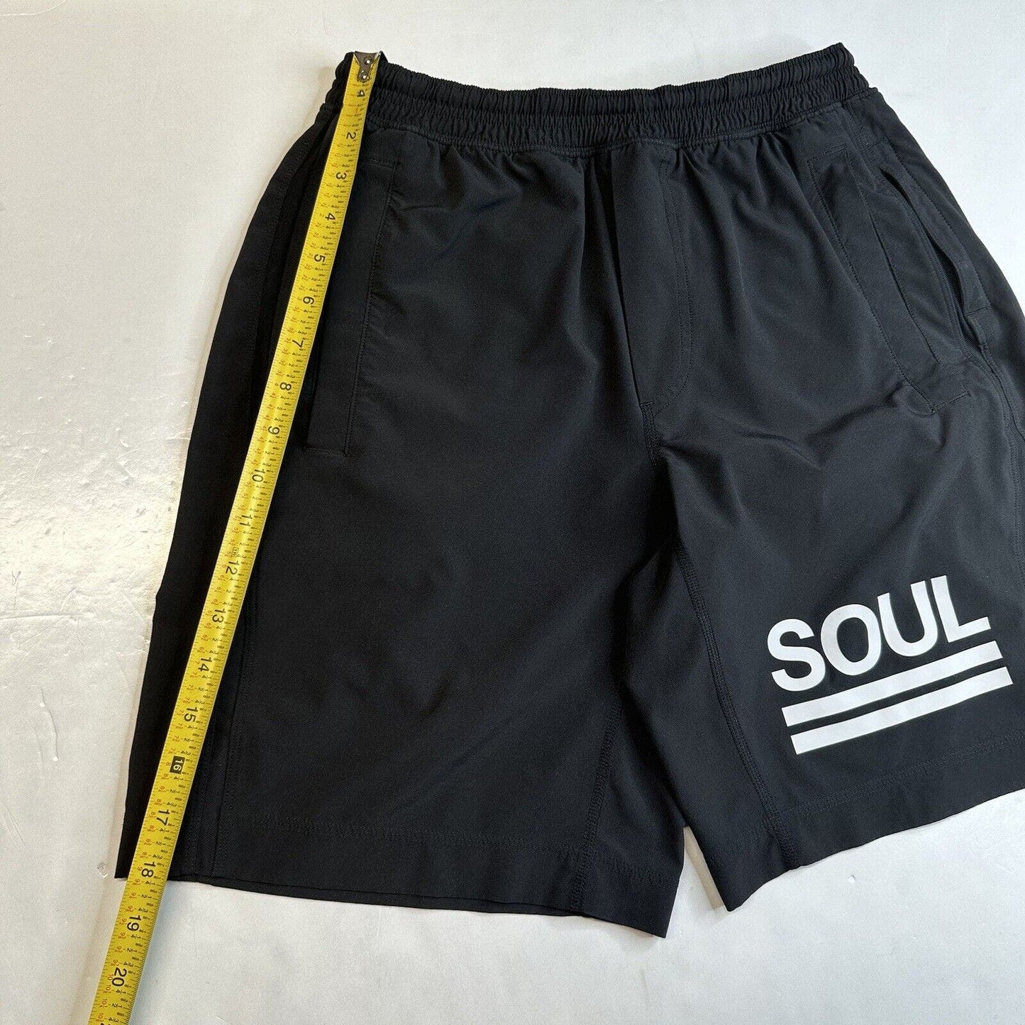 Lululemon Shorts Mens Medium Pace Breaker Lined Black 9" Soul Cycle Workout EUC