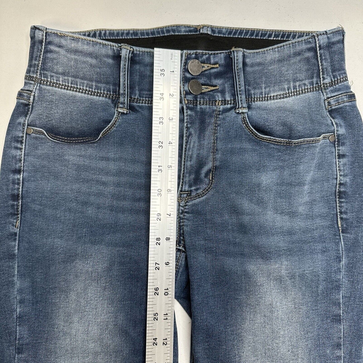 Apt 9 Jeans Womens 4 Capri Tummy Control Cuffed Blue Stretch Denim Comfort