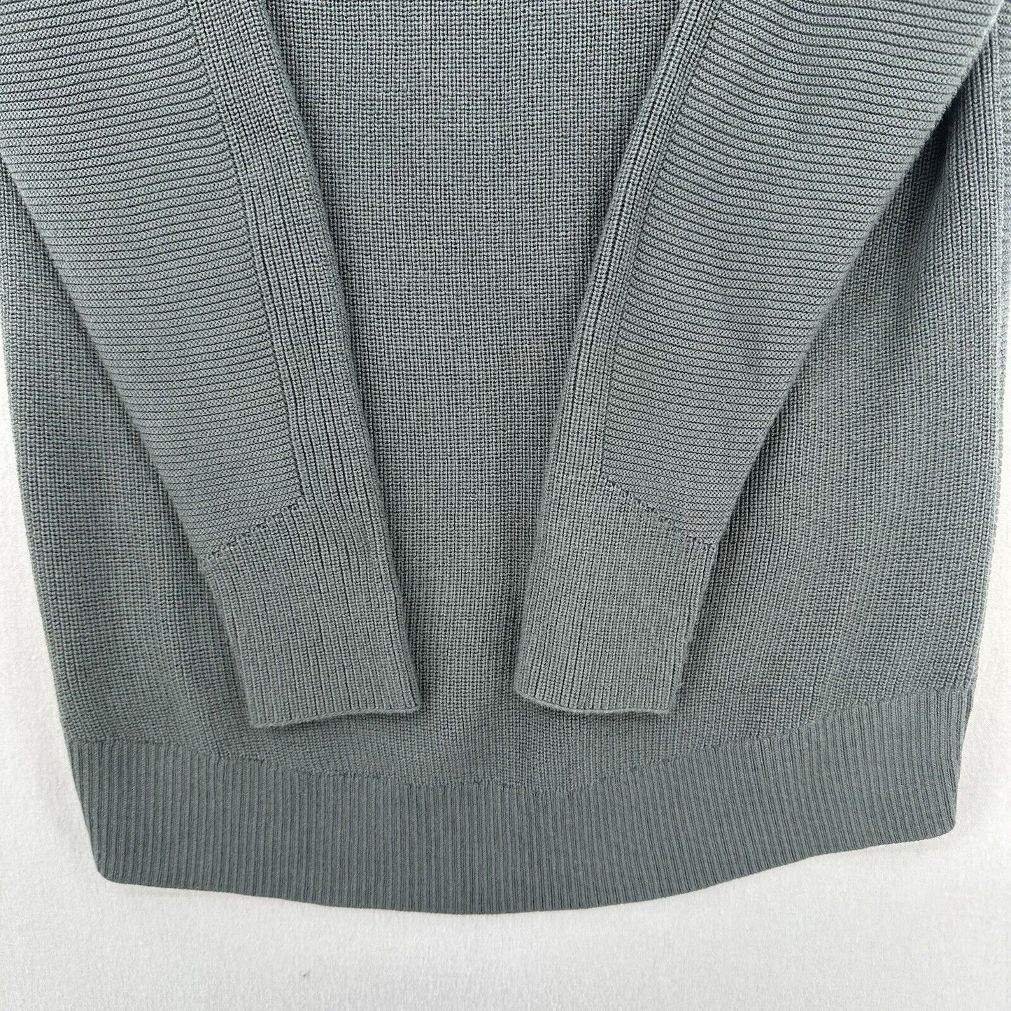 Athleta Sweater Womens Small Hanover V-Neck Gray Knit Merino Wool Blend Relaxed