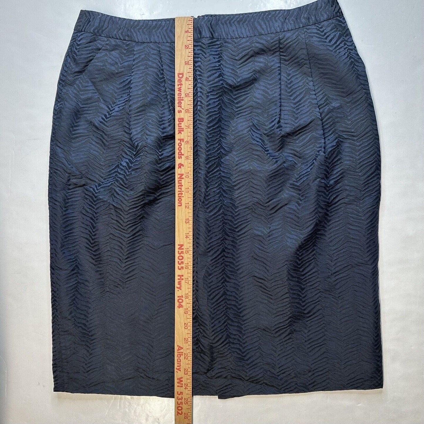 Lafayette 148 Skirt Women 12 Navy Blue Pencil Knee Length Back Slit Acetate/Silk