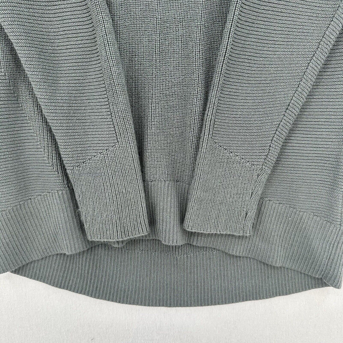 Athleta Sweater Womens Small Hanover V-Neck Gray Knit Merino Wool Blend Relaxed