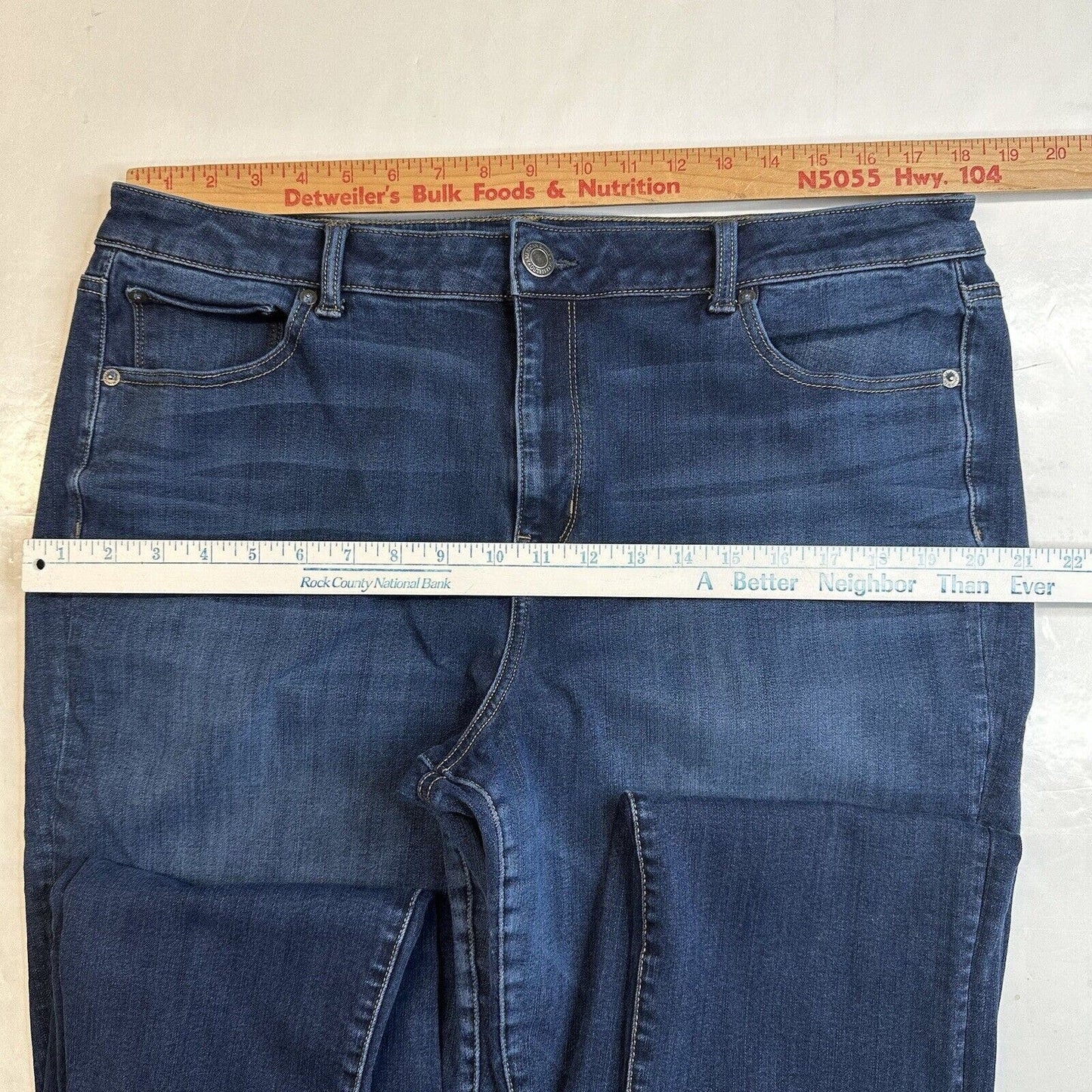 American Eagle Jeans Womens 20 Blue Hi Rise Straight Super Stretch Dark Denim