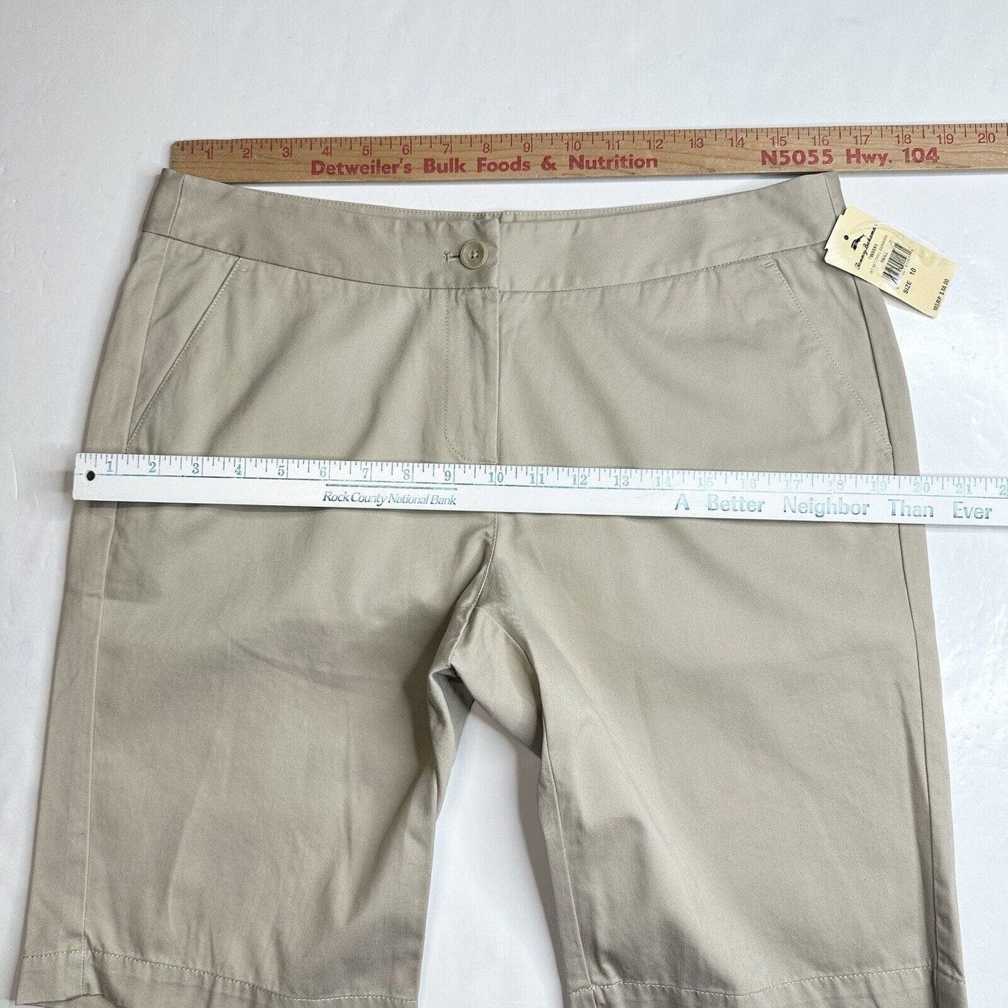 Tommy Bahama Jet Set Twill Bermuda Shorts 10 Beige Gemma Fit Cotton Neutral NEW