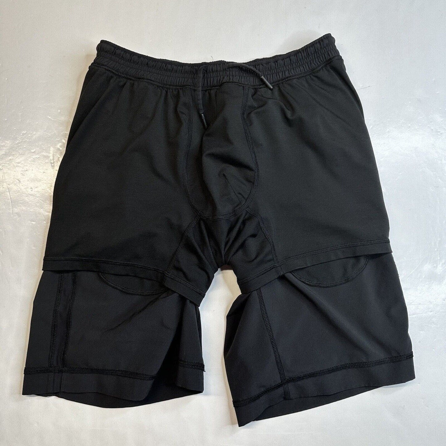 Lululemon Shorts Mens Medium Pace Breaker Lined Black 9" Soul Cycle Workout EUC