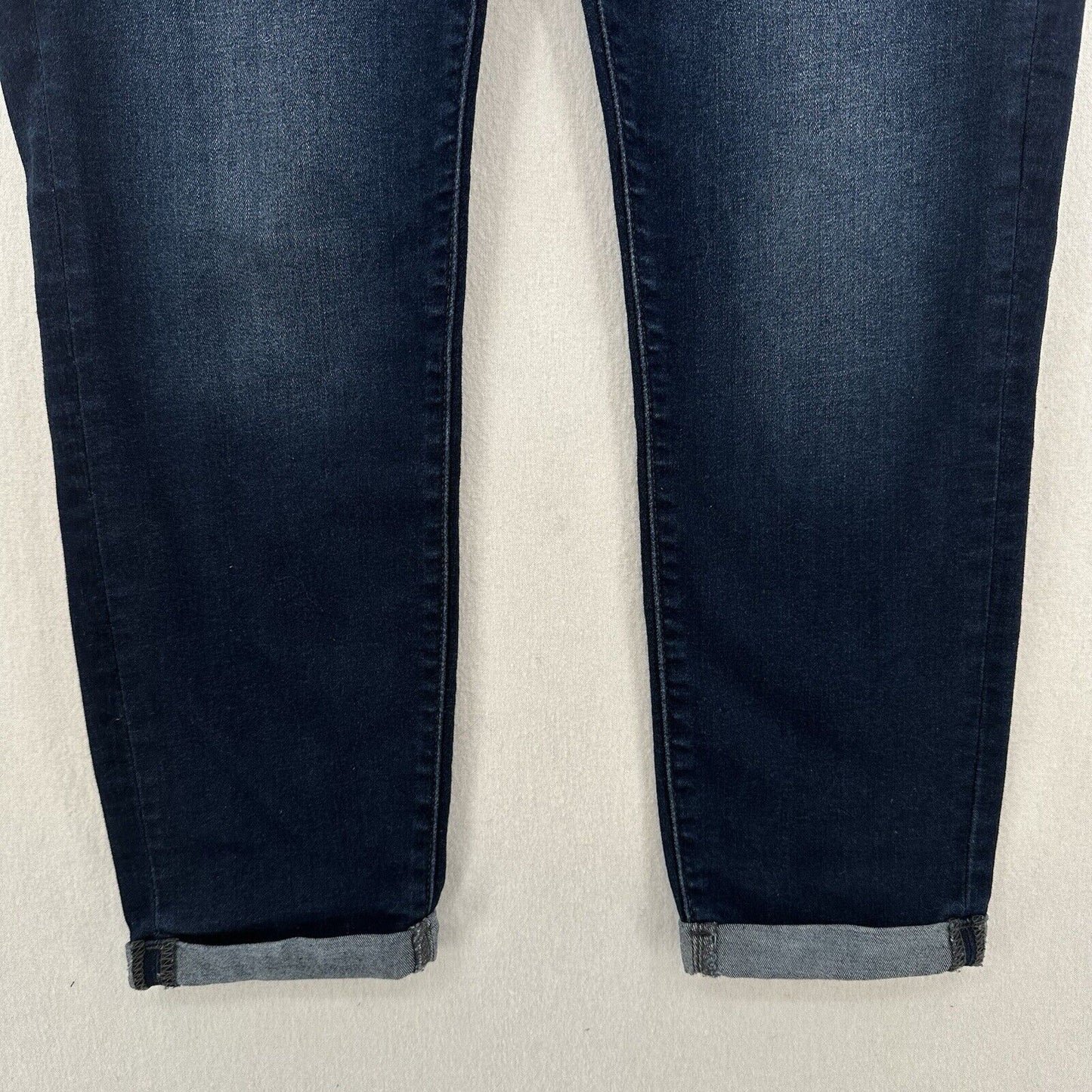 Apt 9 Jeans Womens 14 Petite Ankle Tummy Control Blue Stretch Cuffed Denim EUC