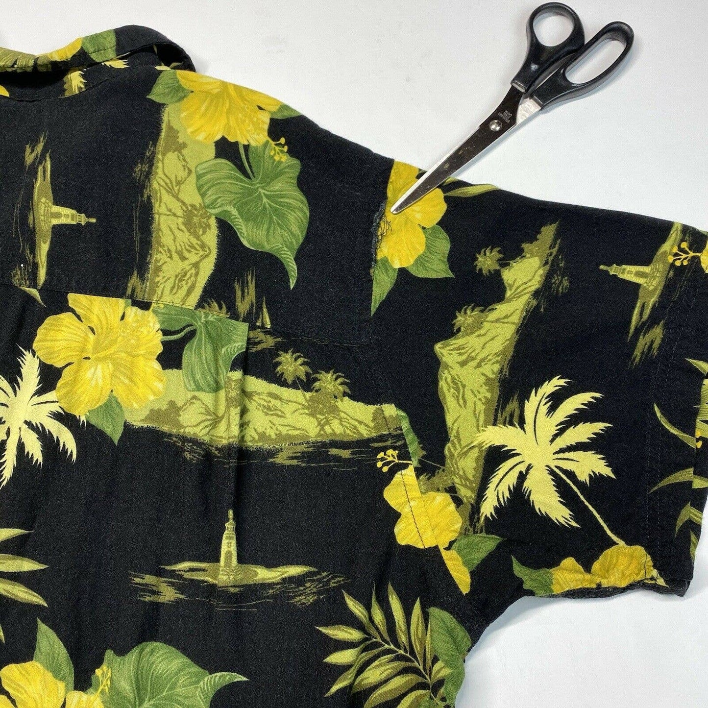 Steve & Barrys Hawaiian Button Up Shirt XL Mens Black Floral Short Sleeve *Flaw