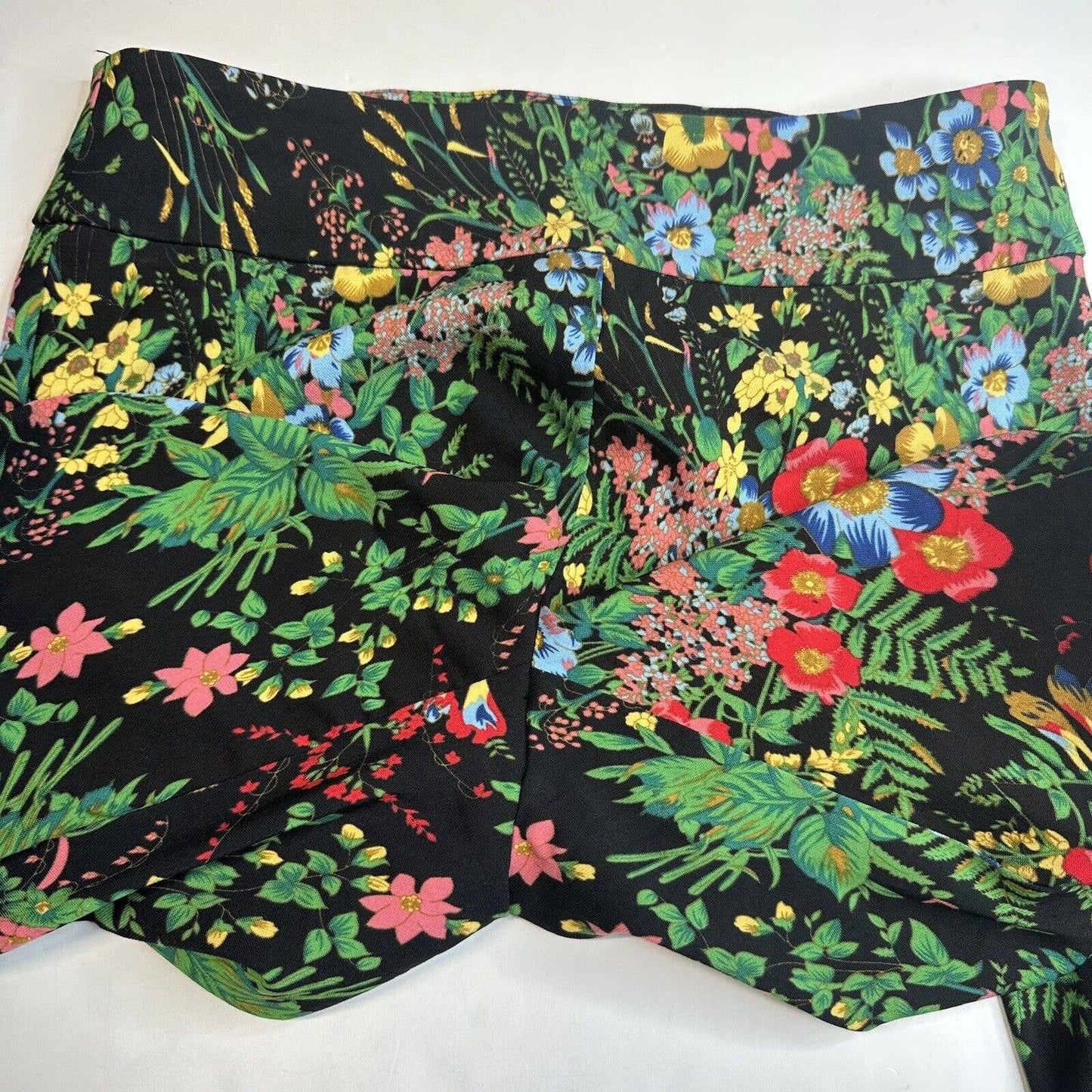 Soft Surroundings In Bloom Floral Slim Ankle Pants Sz Small Pull On Stretch EUC