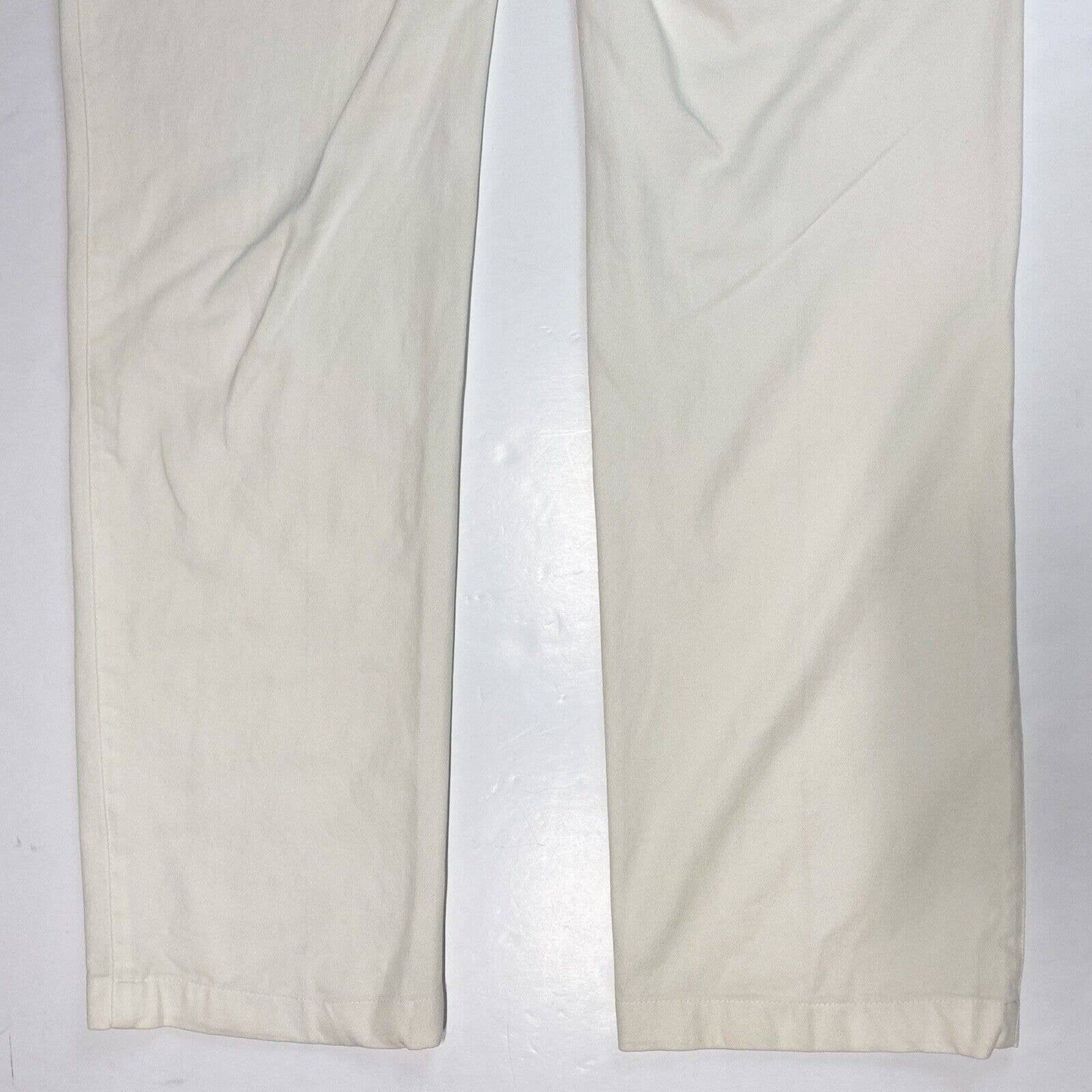 St John Sport Off White Straight Leg Pants Sz 10 High Rise Stretch USA *Flaw