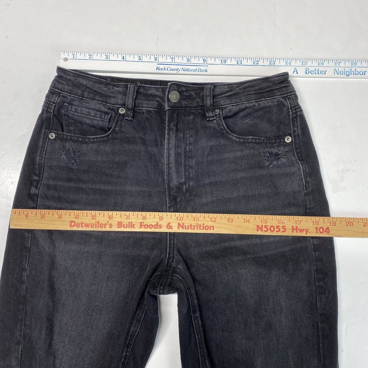 American Eagle Mom Jean Sz 6 Short High Rise Black Denim Crop Distressed Holes