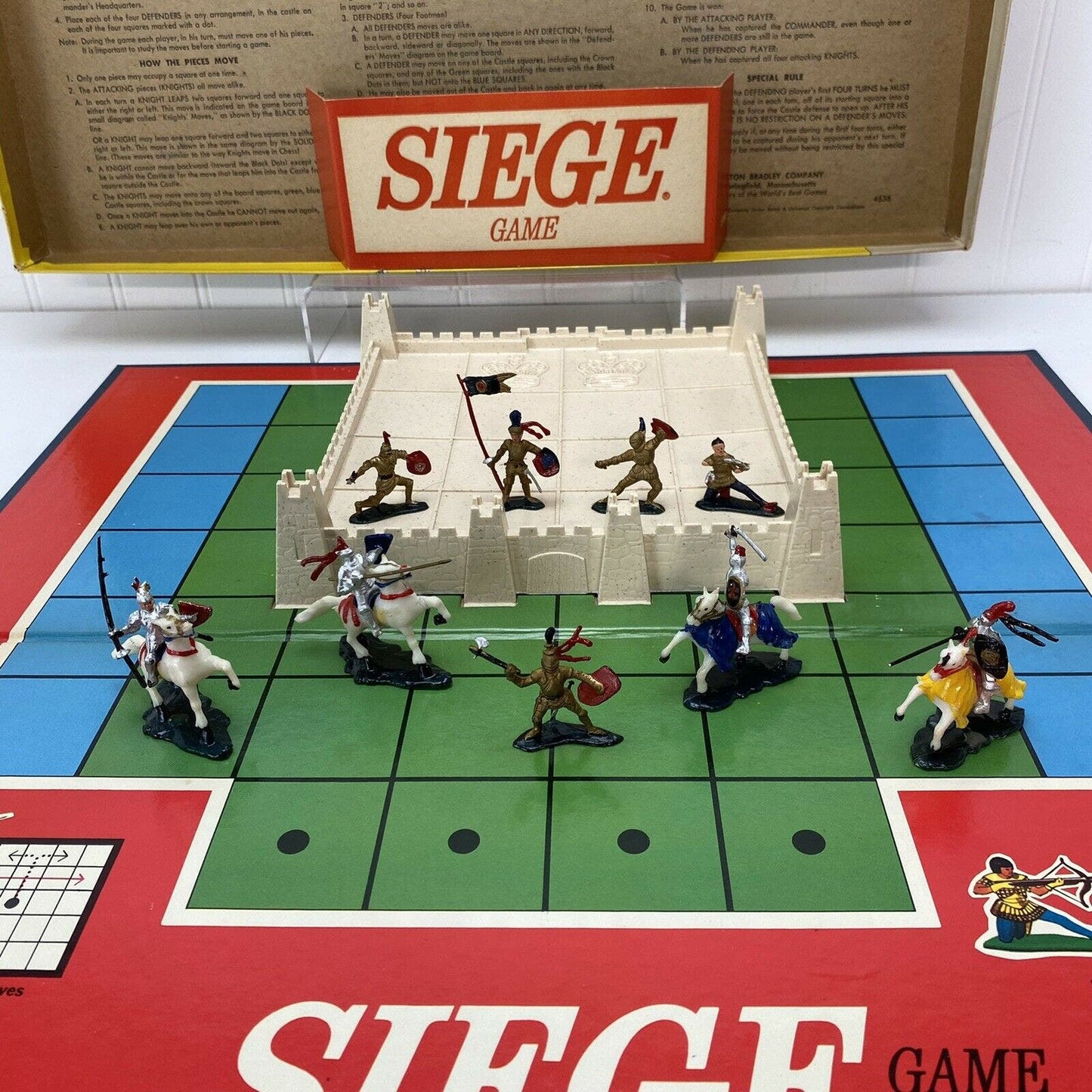 Siege Board Game Vintage 1966 Strategy Knights in Shining Armor Milton Bradley