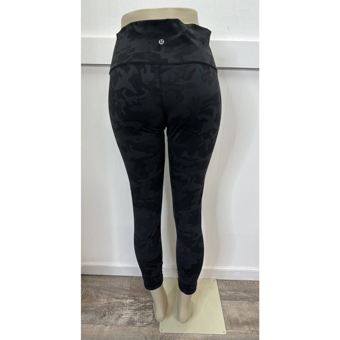 Lululemon Wunder Under High Rise Tight 25" Sz 10 Black/Gray Camo Crop Legging