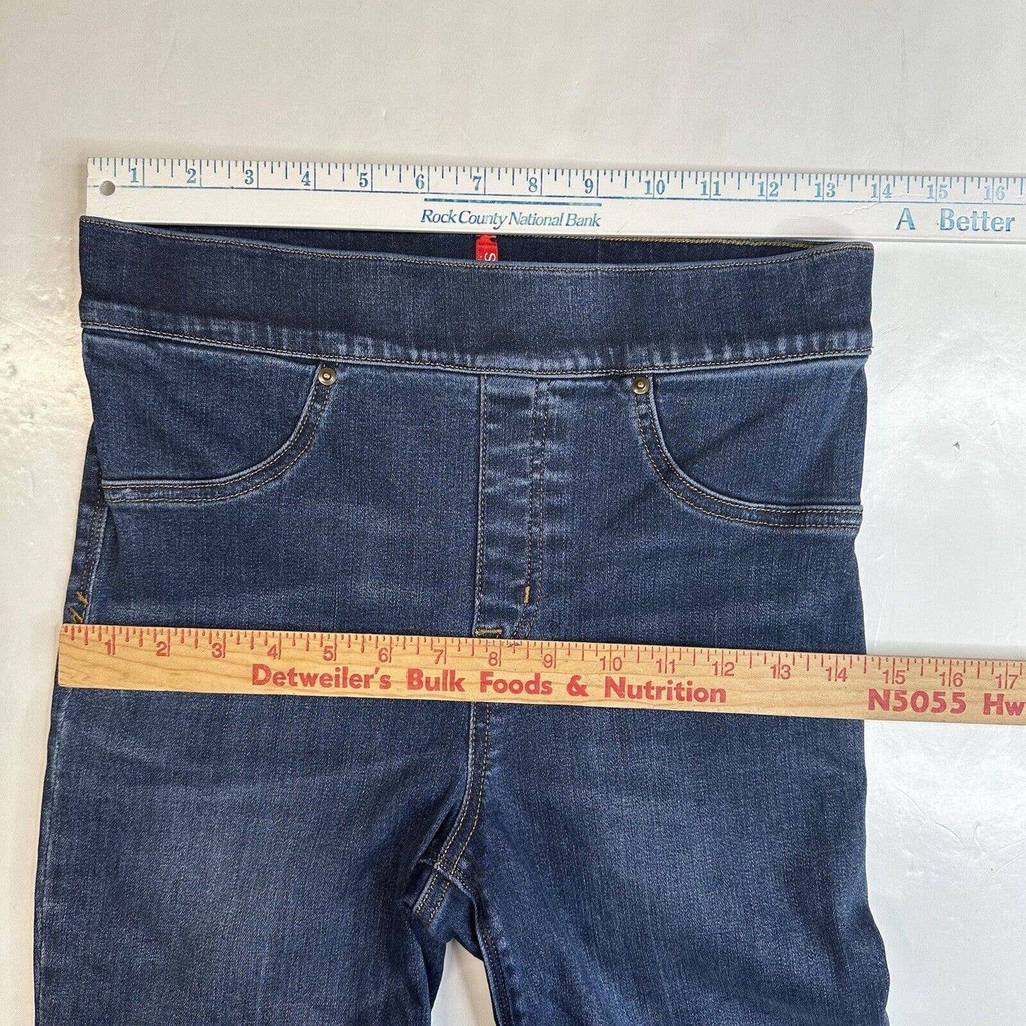 Spanx Cropped Flare Jeans Womens Small Pull On High Rise Stretch Denim Fray EUC