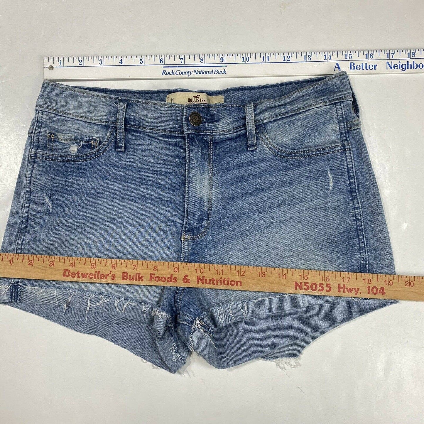 Hollister High Rise Short Shorts Sz 11/30 Womens Denim Blue Jean Holes Cuffed