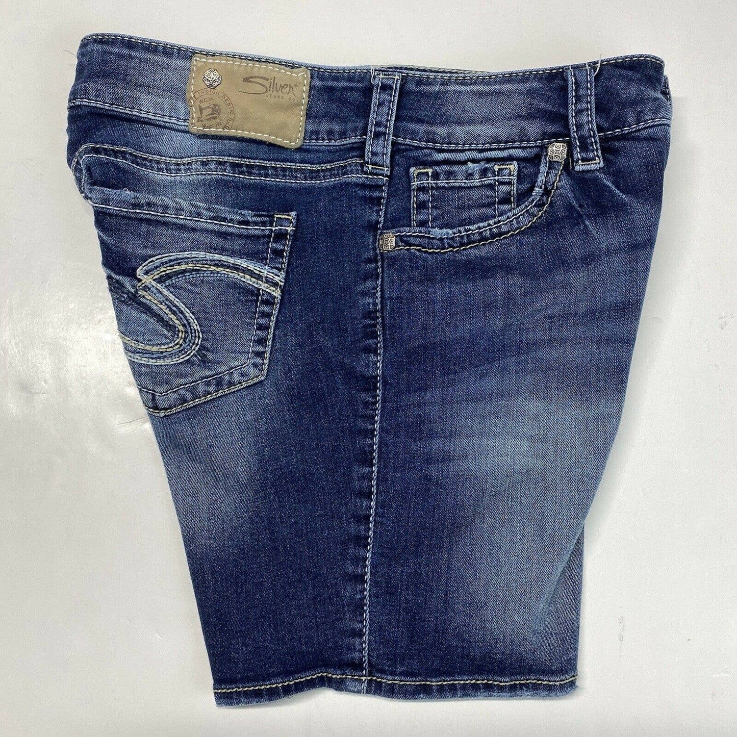 Silver Suki Mid Shorts Sz 27 (28"Waist) Stretch Denim Jean Dark Wash Distress