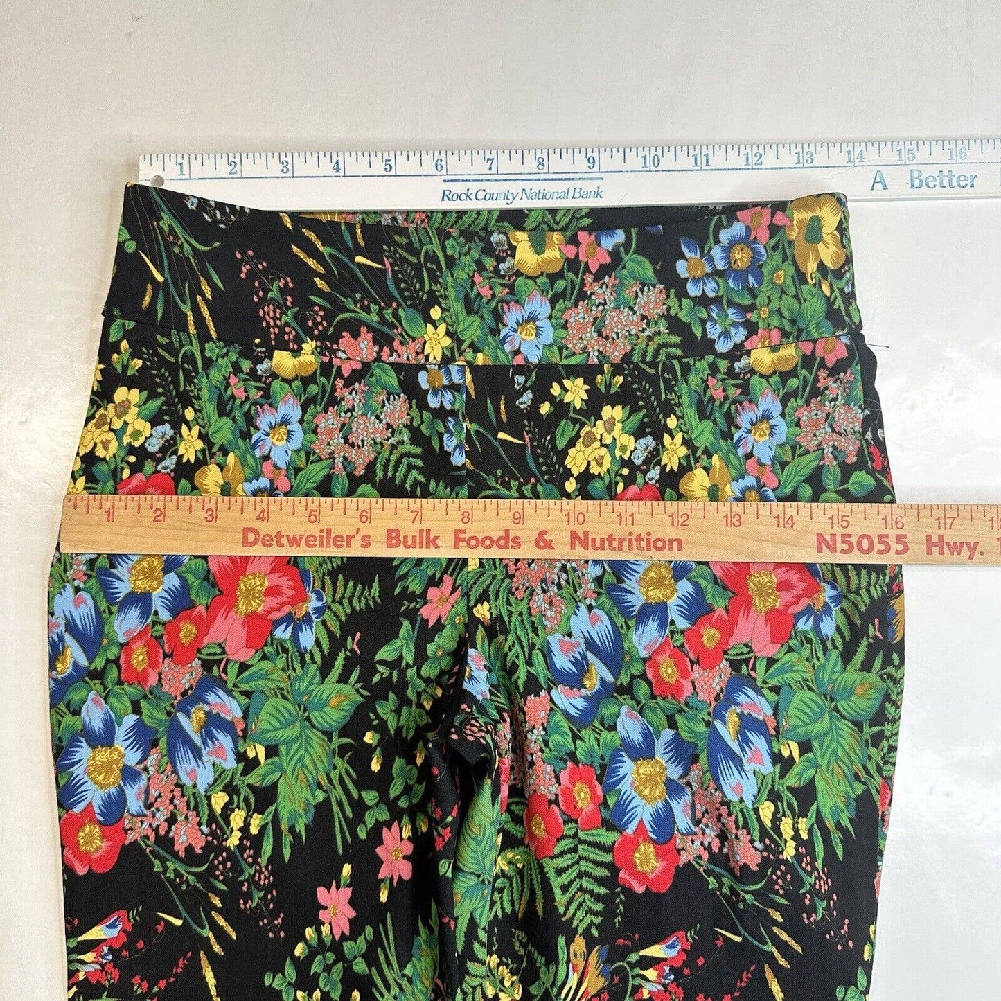 Soft Surroundings In Bloom Floral Slim Ankle Pants Sz Small Pull On Stretch EUC