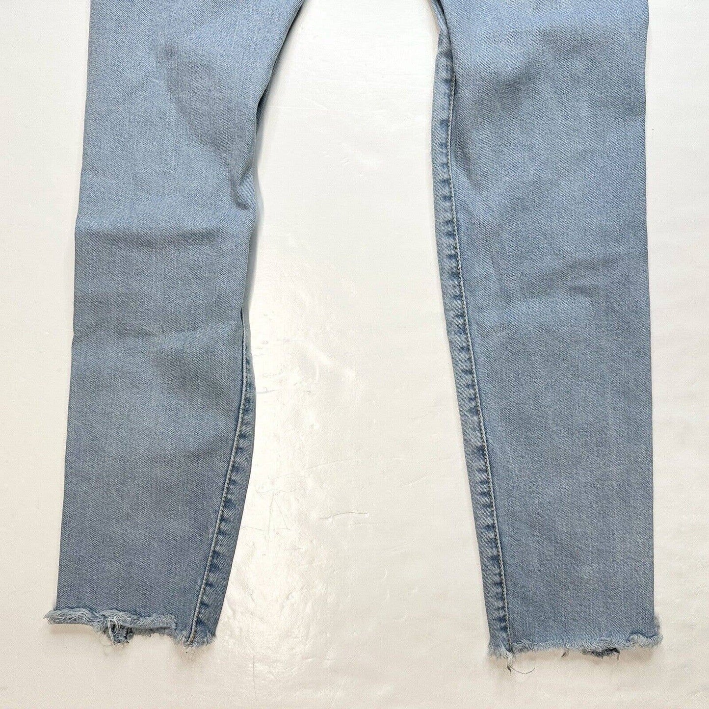 Levis Wedgie Skinny Ankle Jean 26 (US 2/3) Denim Button Fly Distress Fray *Flaw