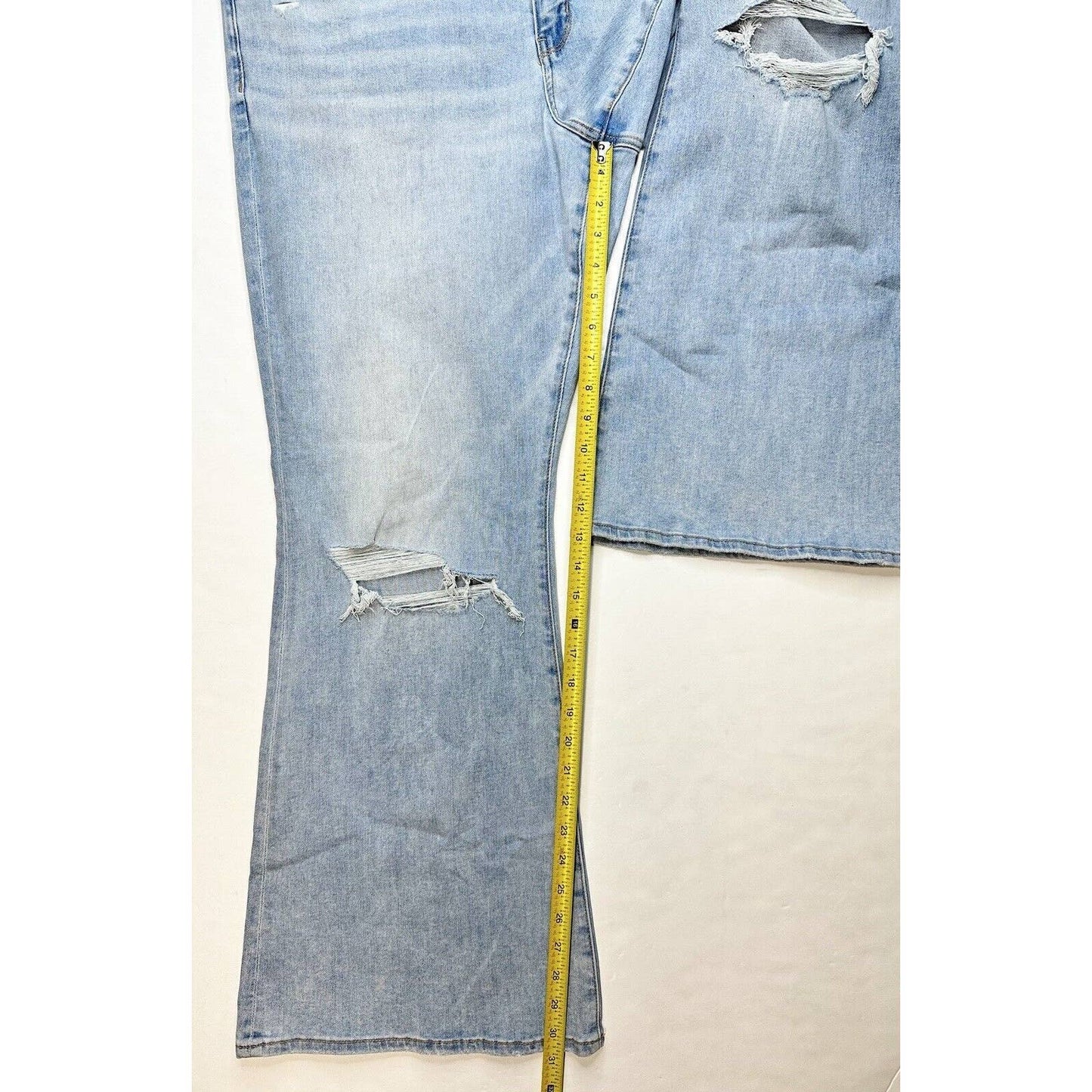 American Eagle Lowrise Flare Jean 20 Next Level Stretch Denim Distressed NEW