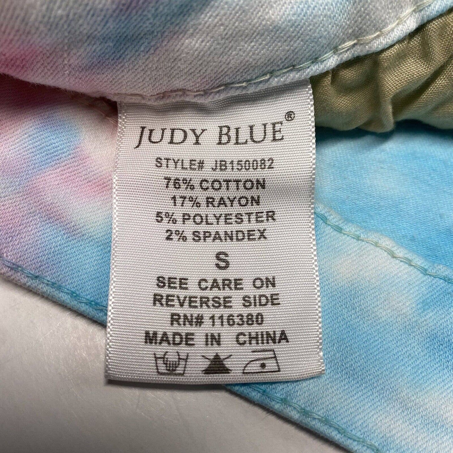 Judy Blue Tie Dye Rainbow Short Sz Small Stretch Denim Raw Hem Fray Colorful NEW