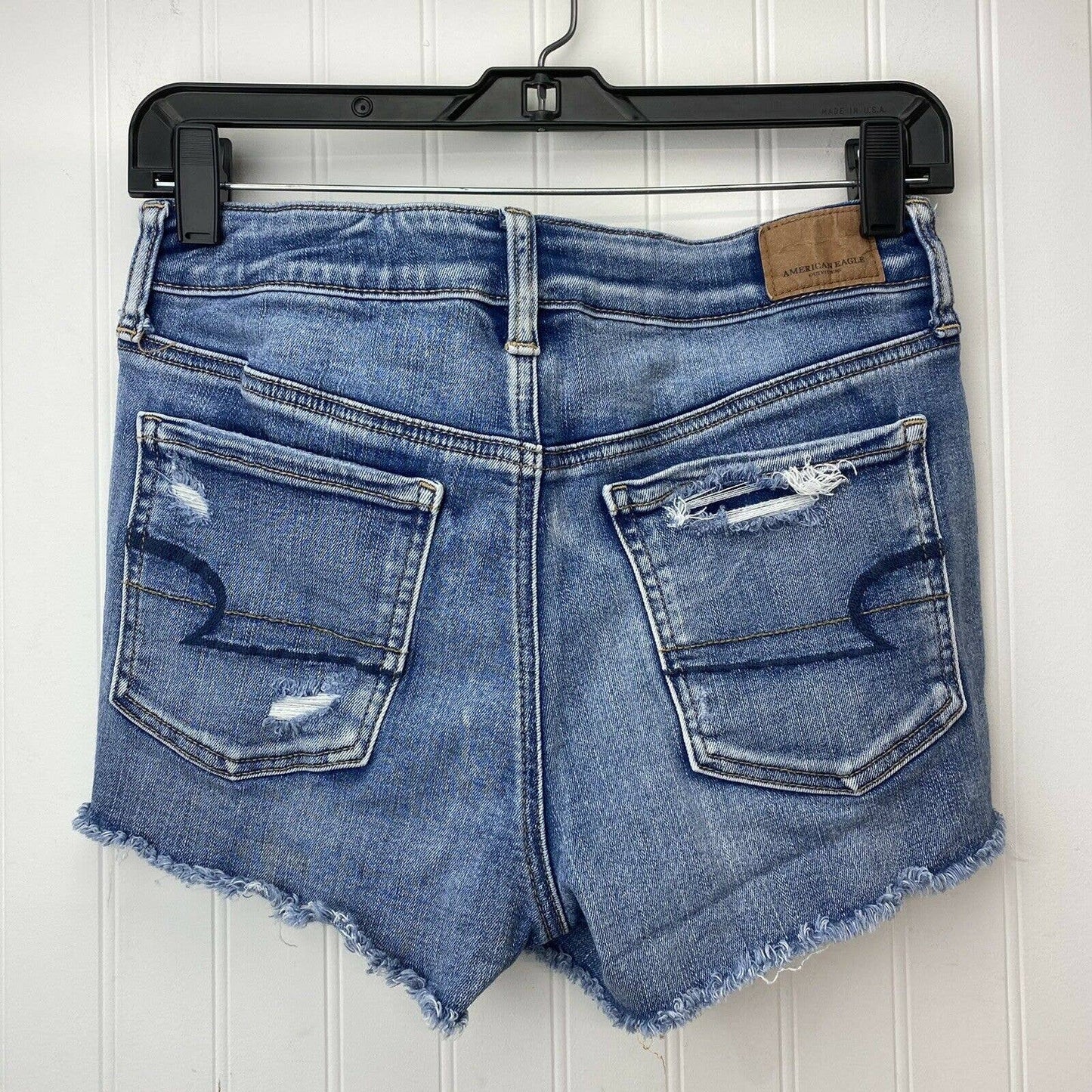 American Eagle Hi-Rise Shortie Sz 6 Next Level Stretch Denim Short Hole Fray EUC