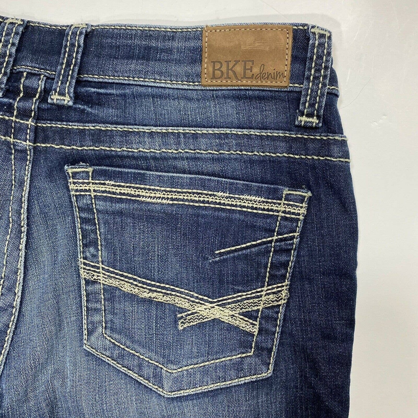 BKE Buckle Dakota Crop Sz 28 Womens Midrise Denim Blue Cropped Jean Dark EUC