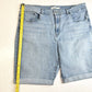 Levis Bermuda Shorts Womens 33 (16/17) Stretch Denim Blue Jean Long Cuffed