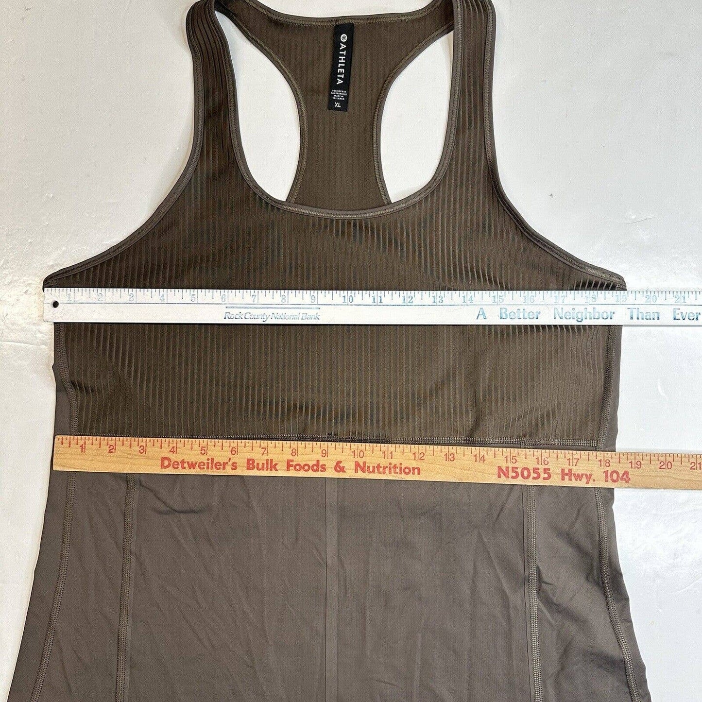 Athleta Vitality Rib Tank Top XL Taupe Brown Active Yoga Racerback Pocket EUC