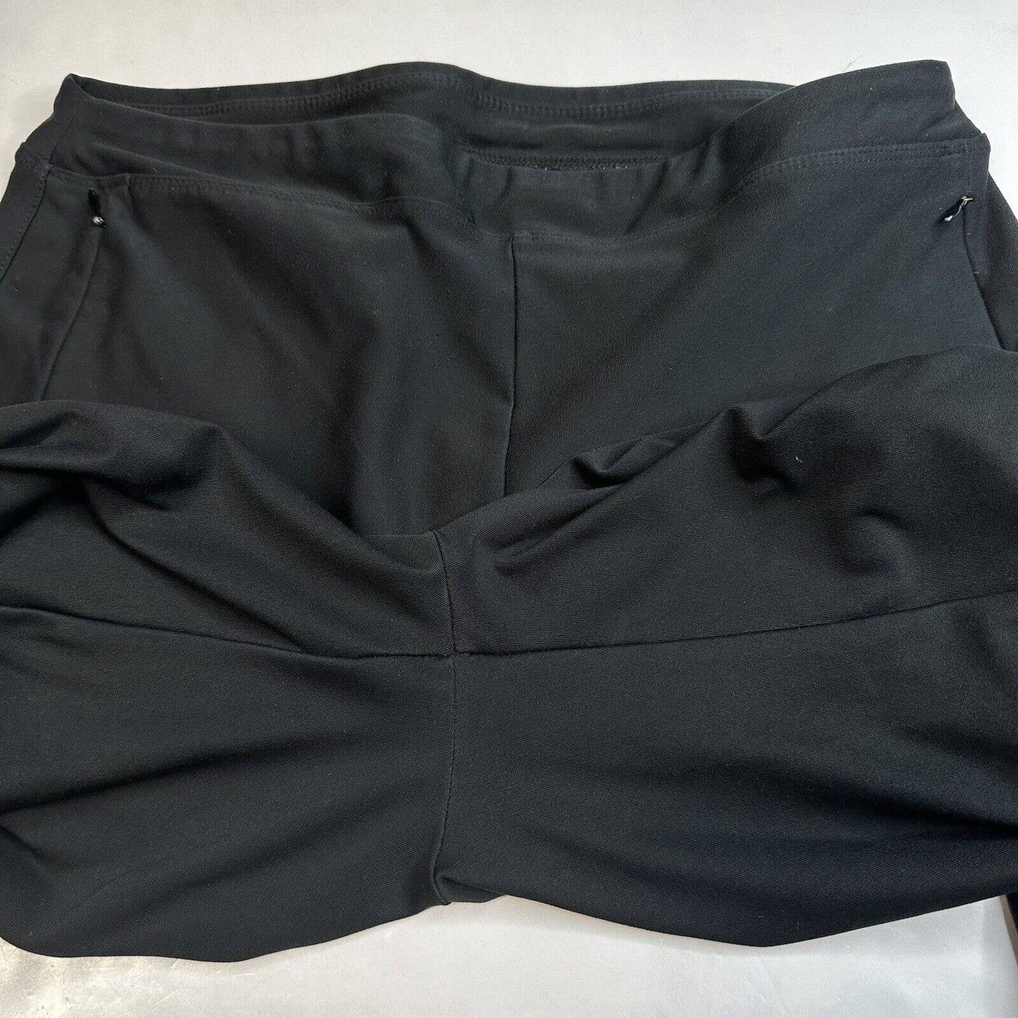 LL Bean Pull On Straight Leg Pants Sz Medium Black Stretchy Athleisure *Flaw