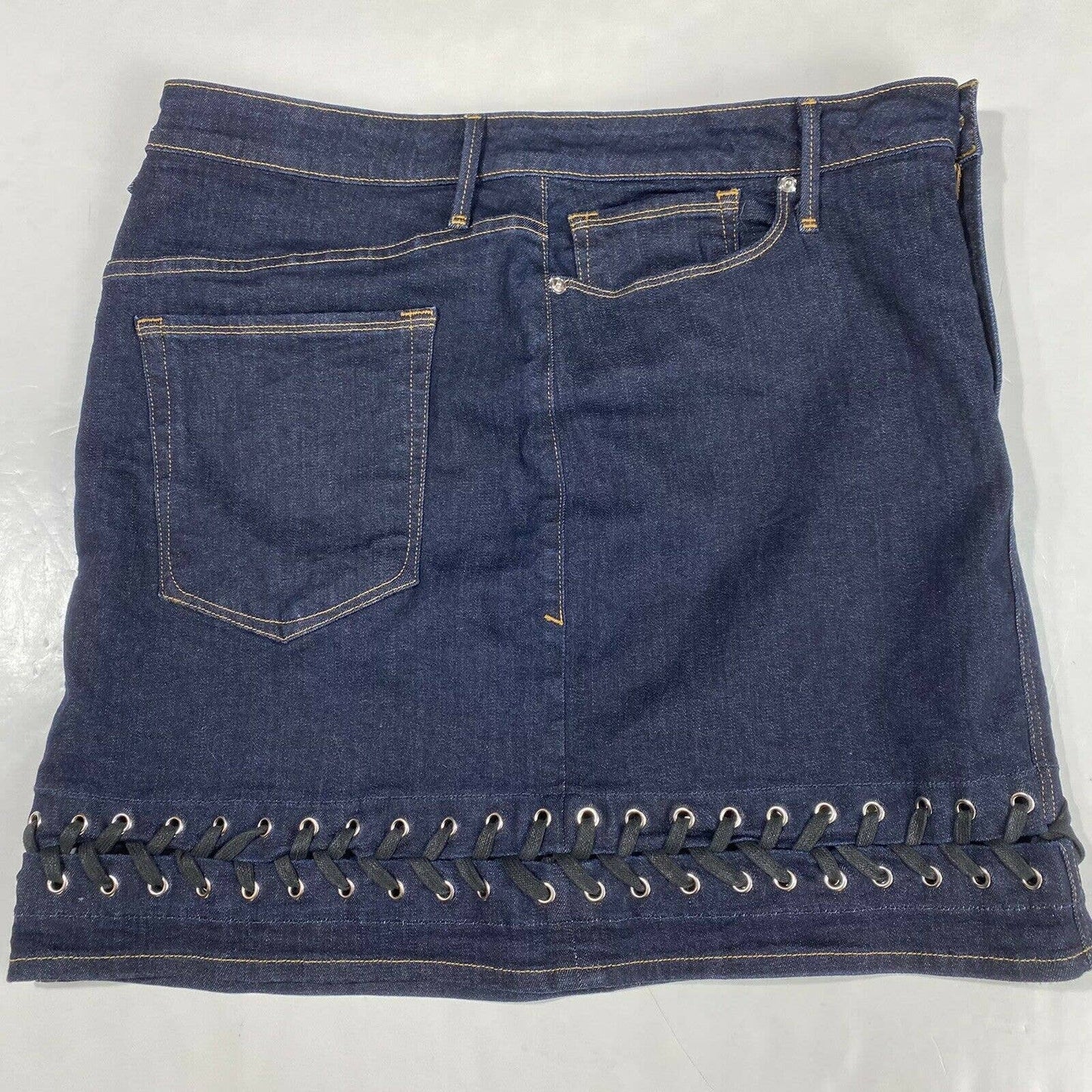 Good American Denim Mini Pencil Skirt Sz 16 Womens Laced Detail Plus Size EUC