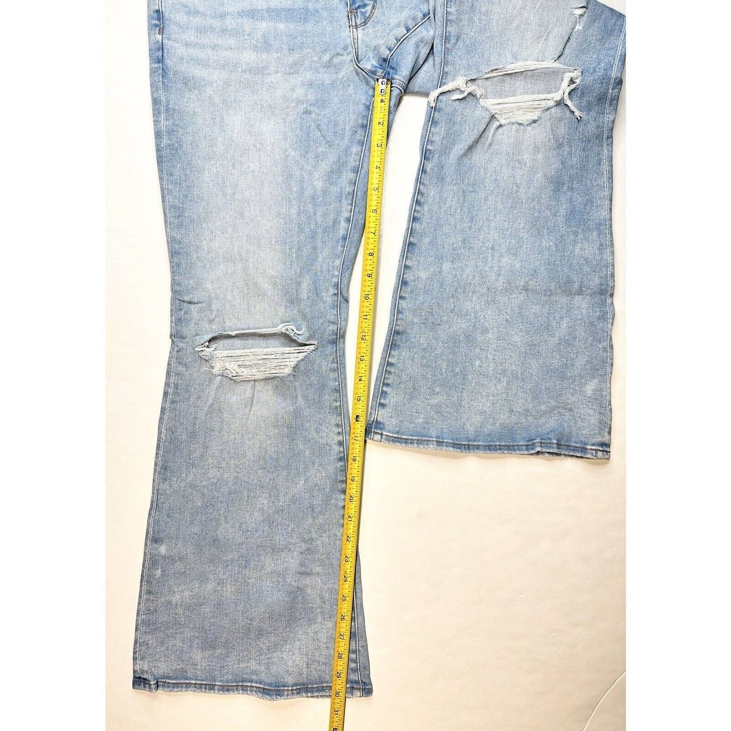 American Eagle Lowrise Flare Jean 16 Next Level Stretch Denim Distressed NEW