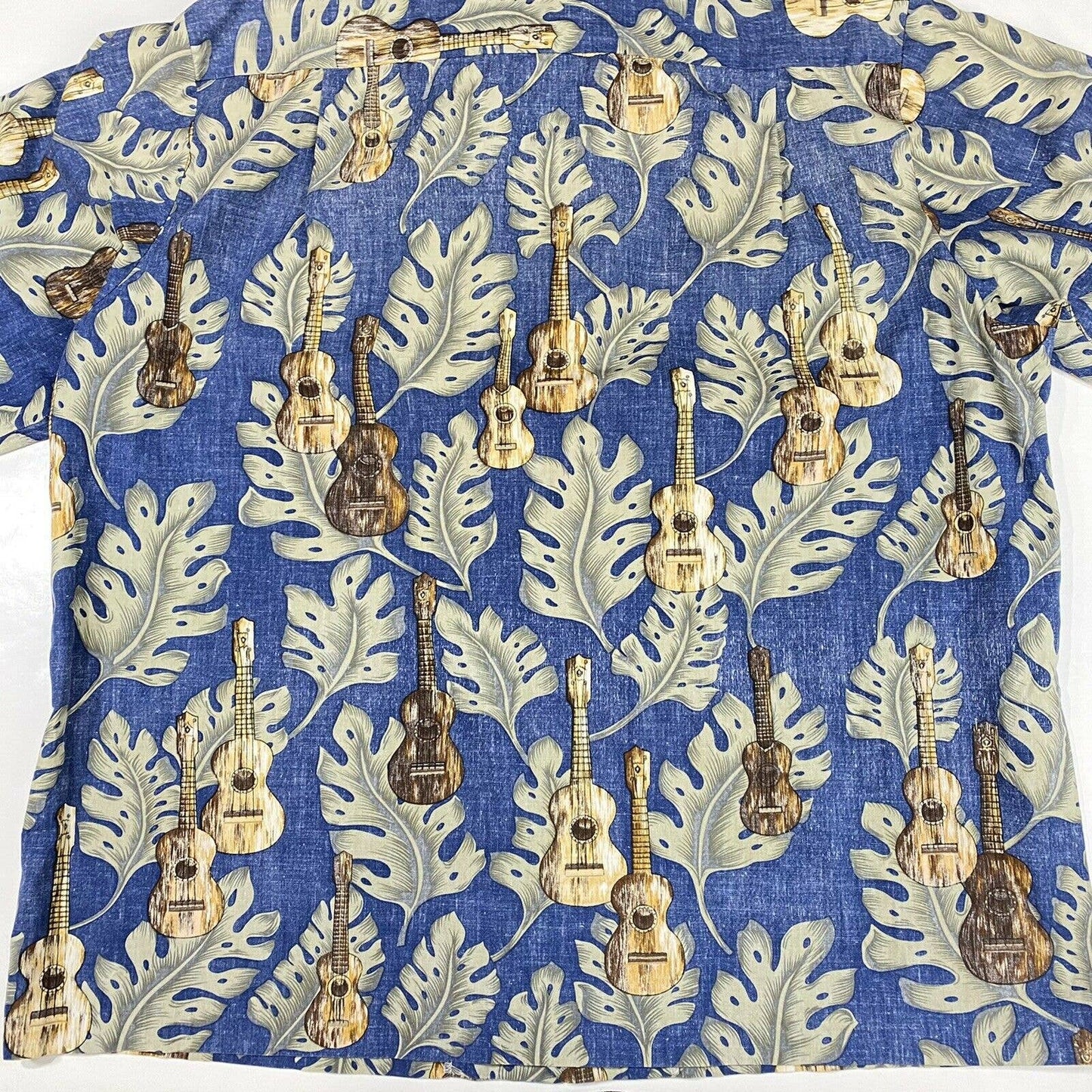 RJC Hawaiian Button Up Shirt Sz XL Mens Casual Blue Short Sleeve Top Ukelele USA