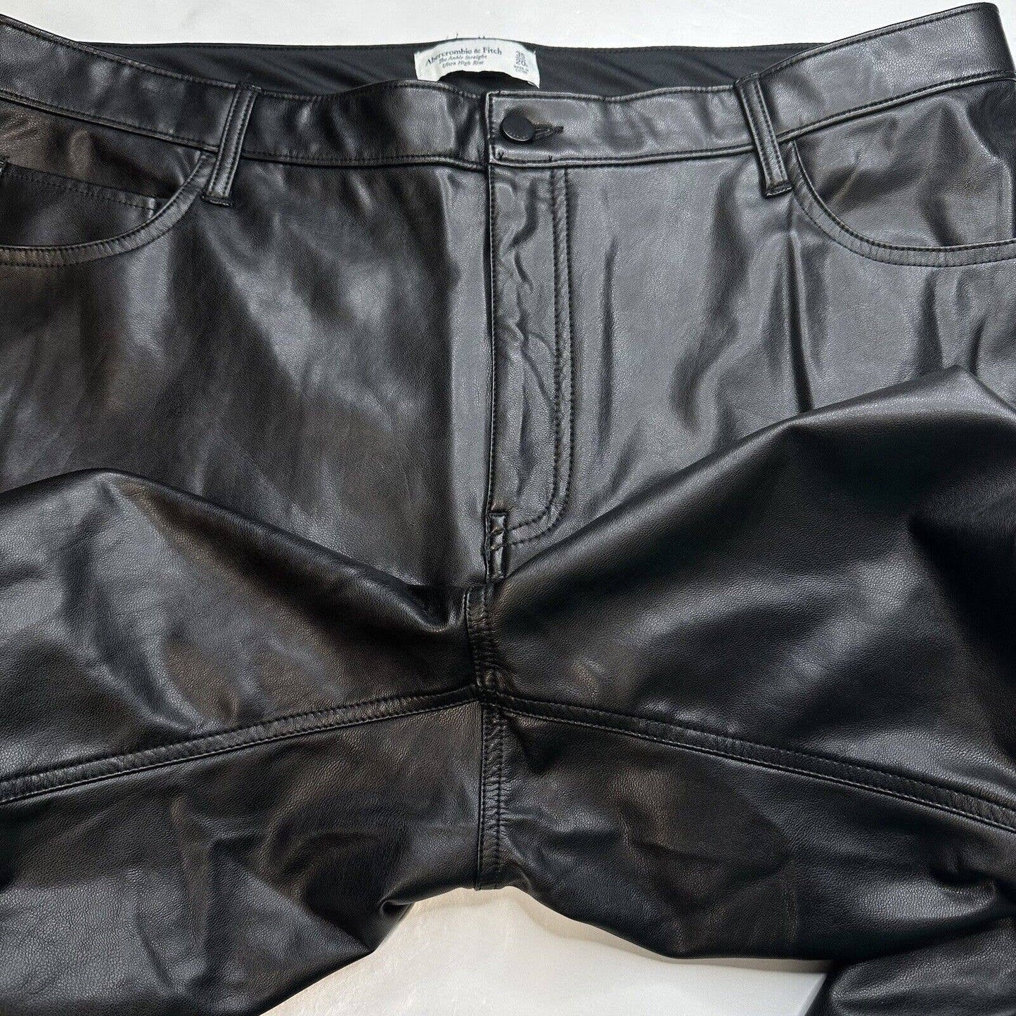 Abercrombie Fitch Ankle Straight Ultra Hi-Rise Faux Leather Pant 35/20 Black EUC