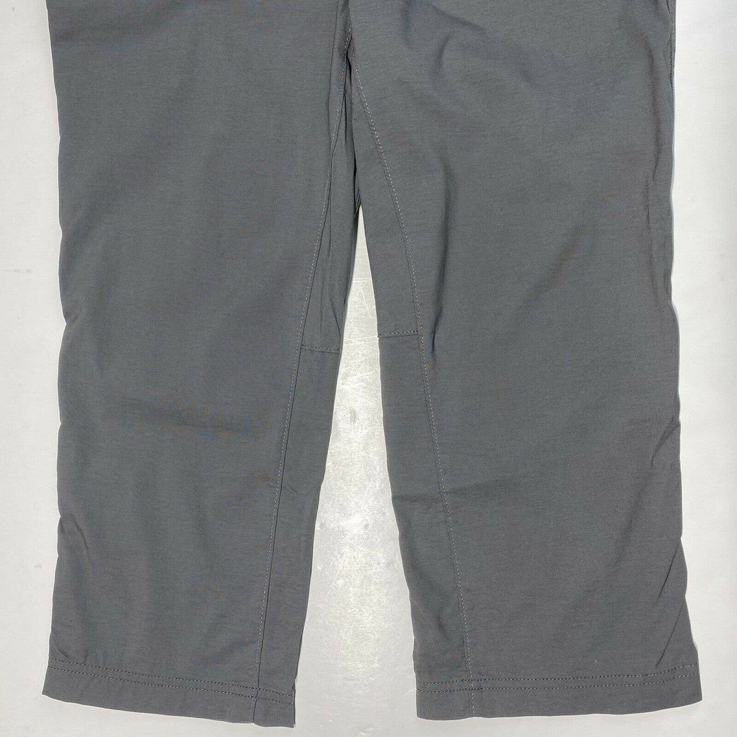 Duluth Trading DuluthFlex Dry On The Fly Capris Sz 8 Gray Cropped Hiking Pants