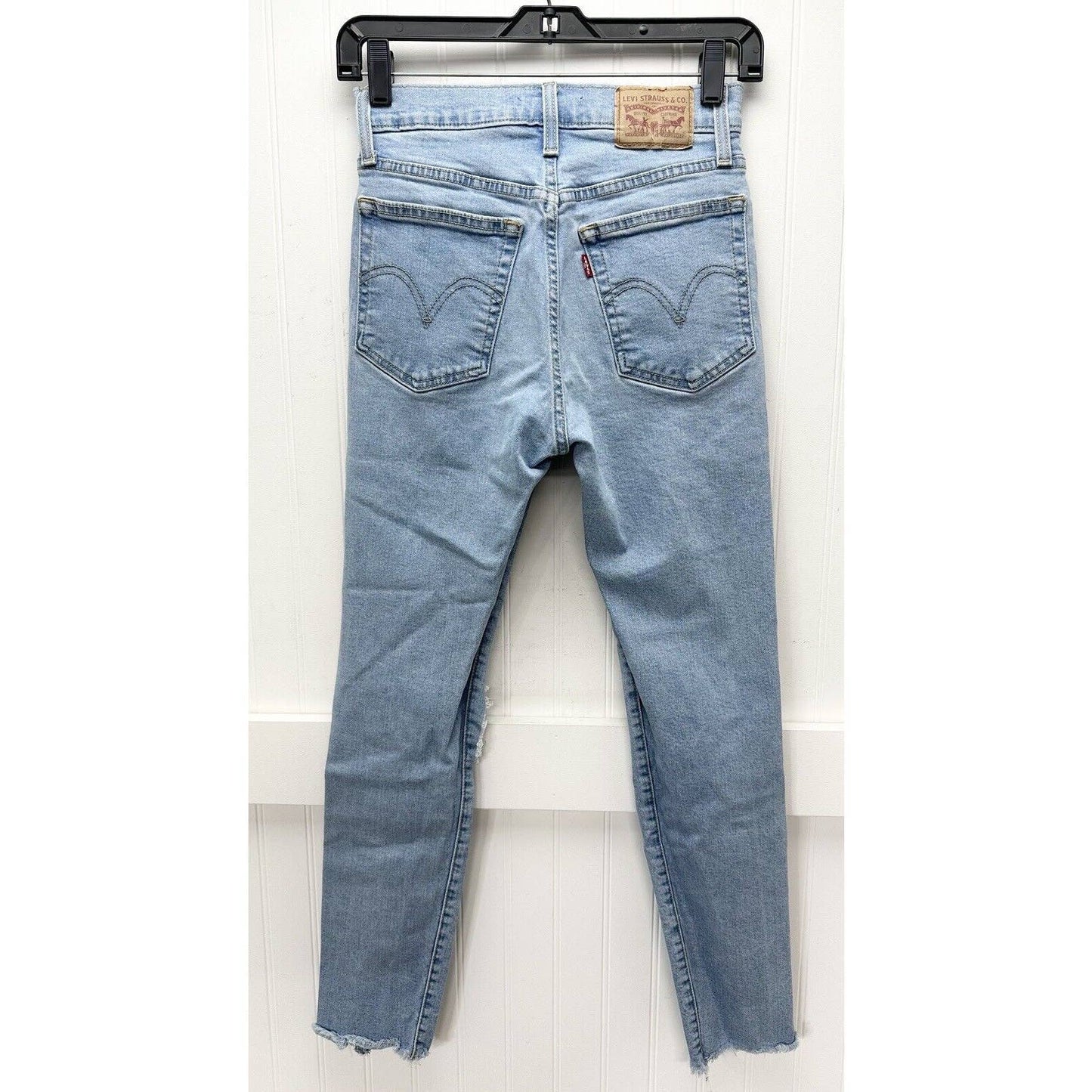 Levis Wedgie Skinny Ankle Jean 26 (US 2/3) Denim Button Fly Distress Fray *Flaw