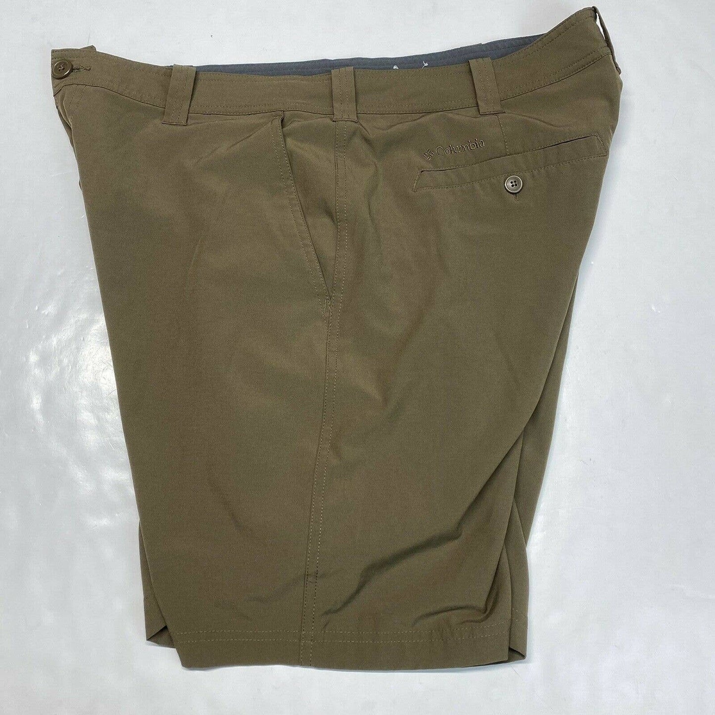 Columbia Cargo Shorts Sz 40 Mens Brown Casual Omni Shield Golf Hiking 20"L EUC