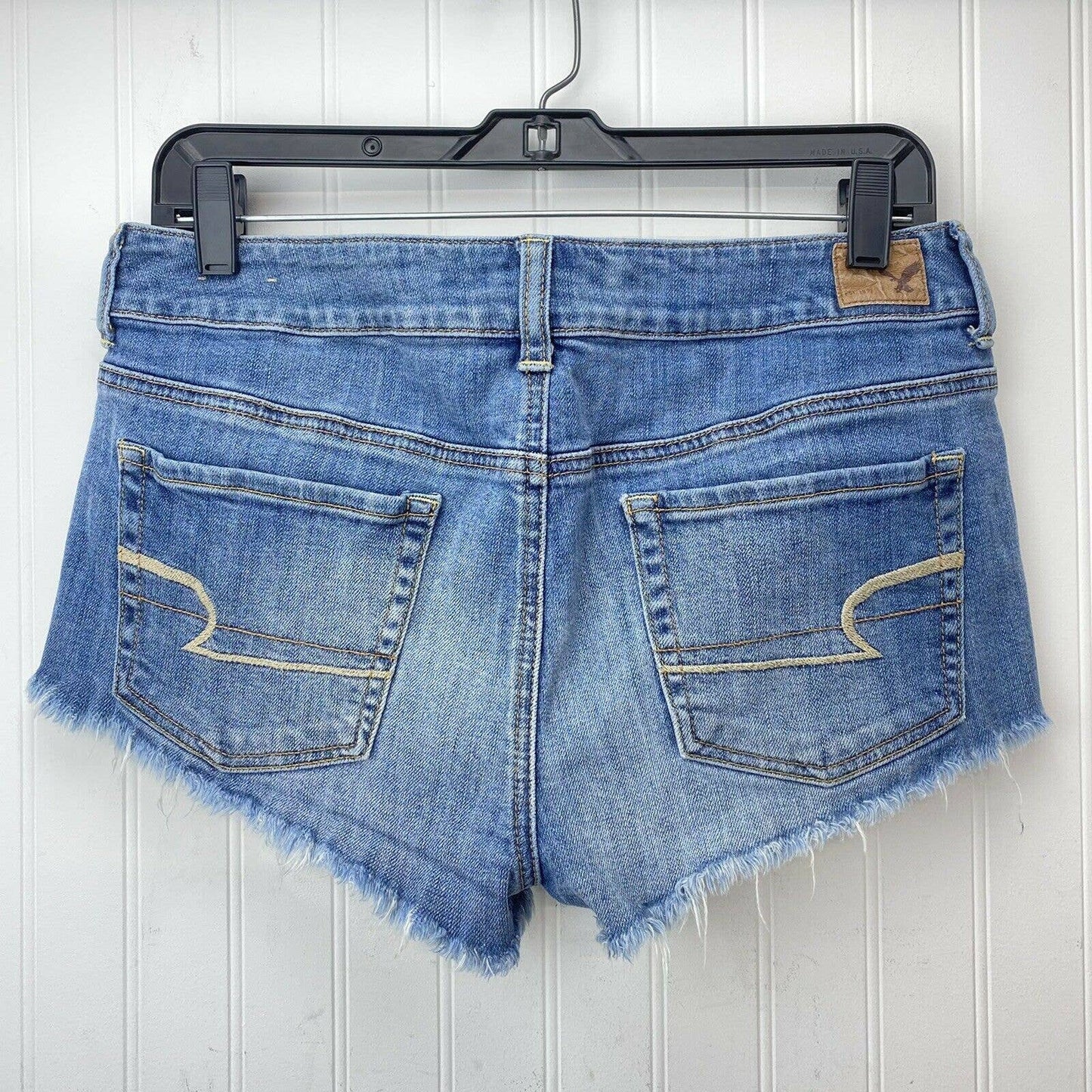 American Eagle Shortie Sz 8 Stretch Denim Jean Shorts Light Wash Raw Hem Jewels