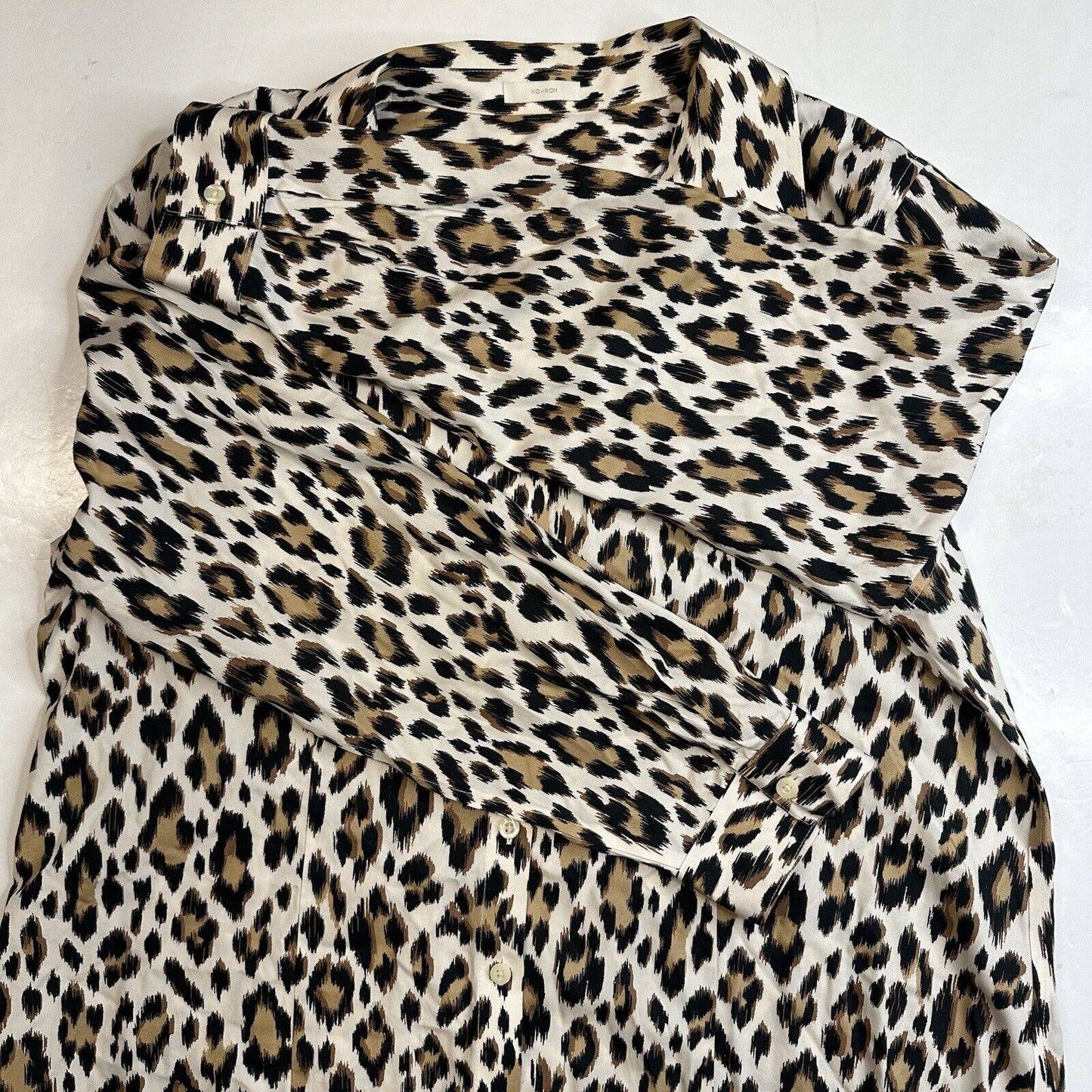 Chicos No Iron Button Up Shirt 3 (US XL) Leopard Animal Print Long Sleeve *Spot