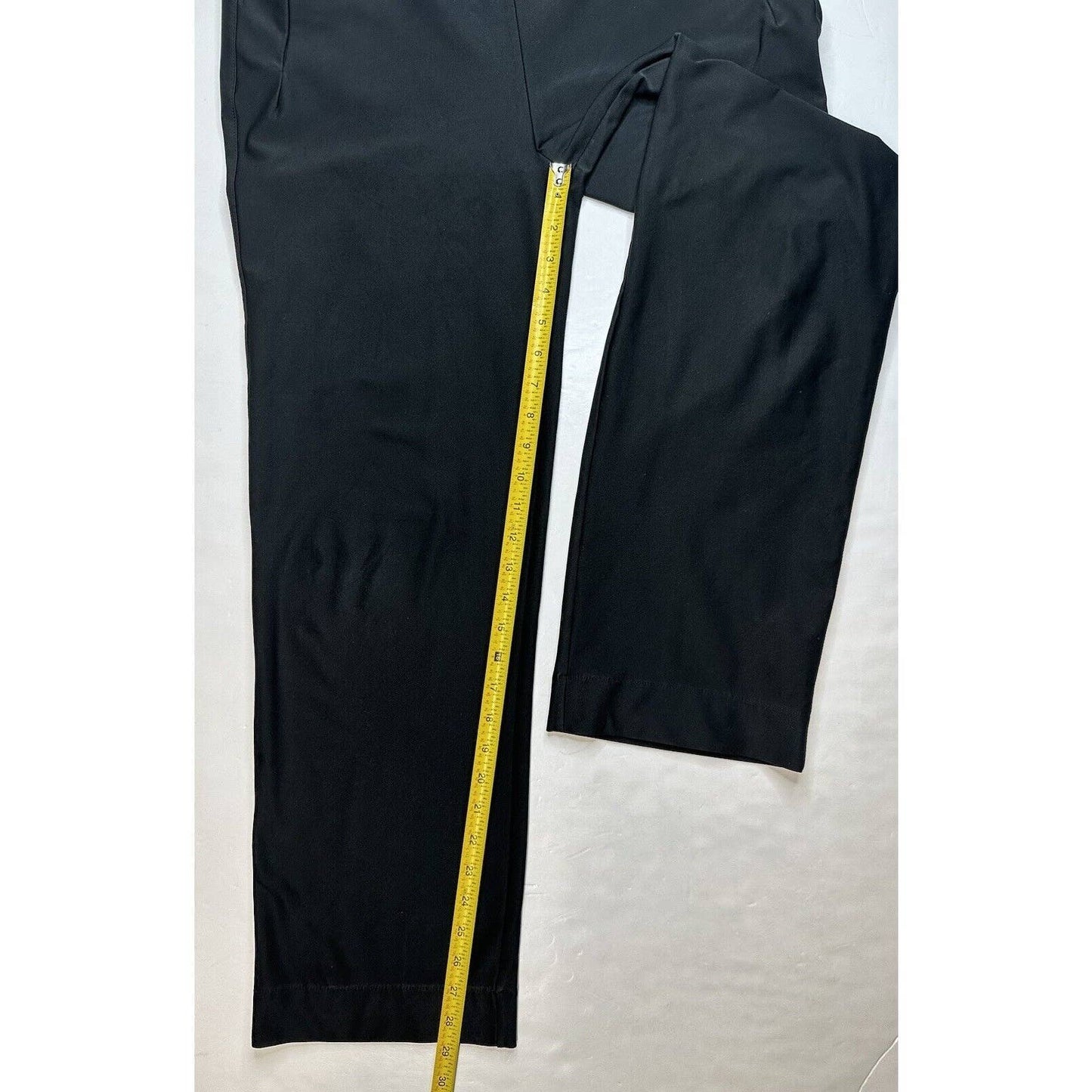 LL Bean Pull On Straight Leg Pants Sz Medium Black Stretchy Athleisure *Flaw