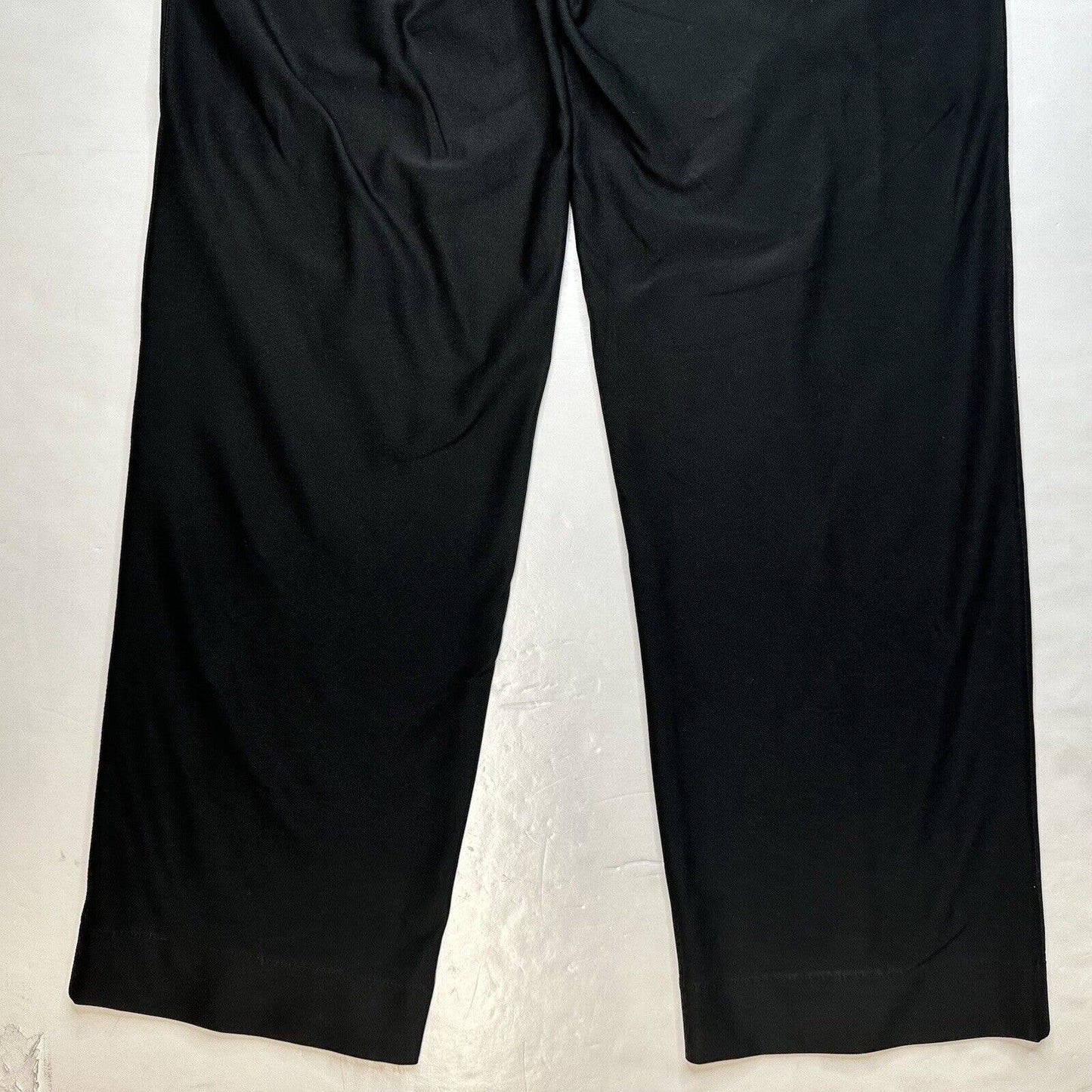 LL Bean Pull On Straight Leg Pants Sz Medium Black Stretchy Athleisure *Flaw