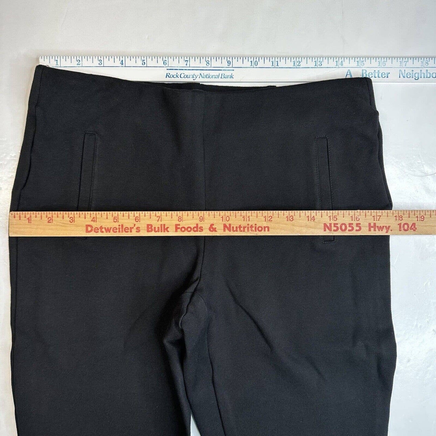 Chicos Ponte Knit Ankle Pants 1 (US 8/Medium) Black Stretch Pull On Slimming EUC