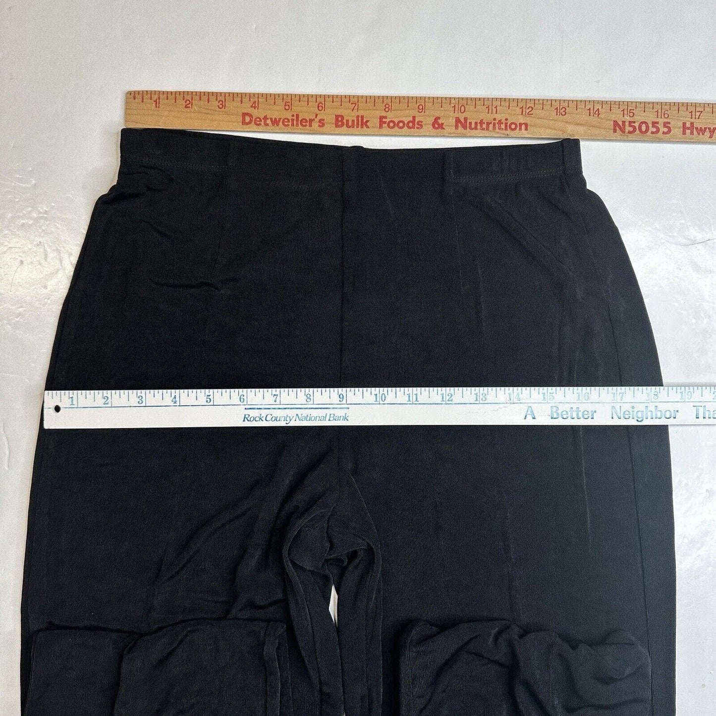 Chicos Travelers Slinky Knit Straight Ankle Pants 1 Short (US 8) Black EUC