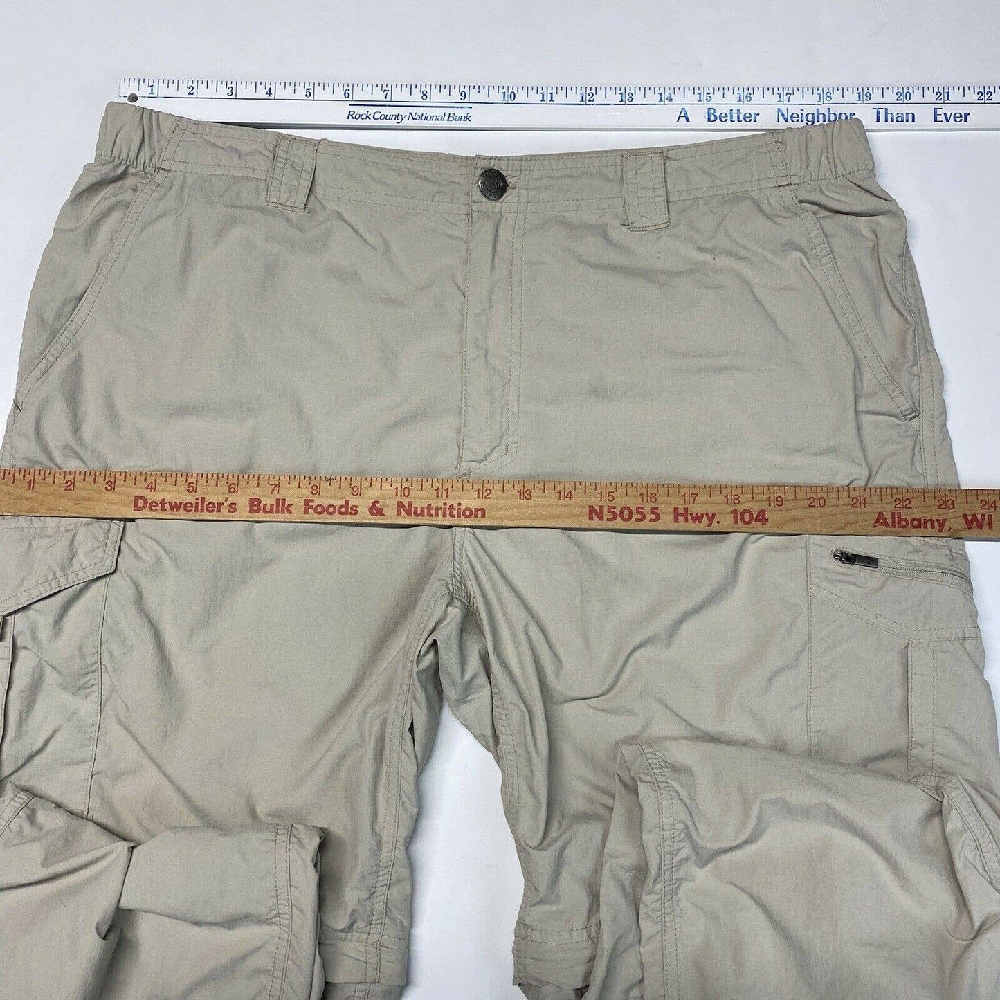 Columbia Cargo Convertible Hiking Pants Sz 40 Mens Beige Zip Off Shorts *Flaws